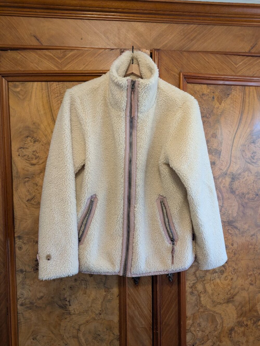 Patagonia Cream Sherpa Fleece Jacket - Divided Sky